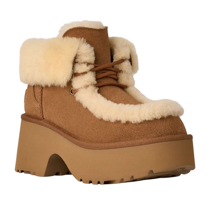 UGG Womens Lace Up Chestnut