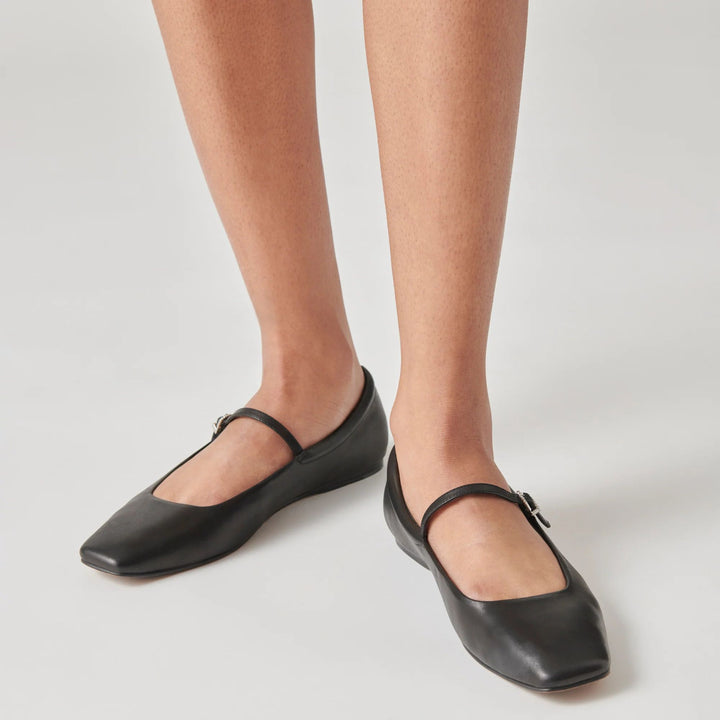 Dolce Vita Womens Reyes Black Mary Janes