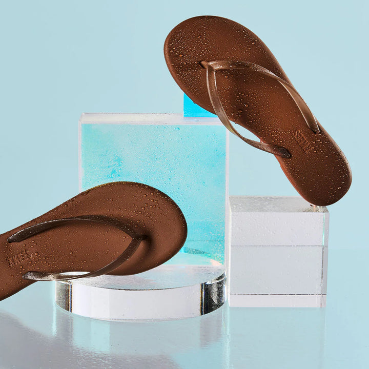 TKEES Womens Aqua Brown