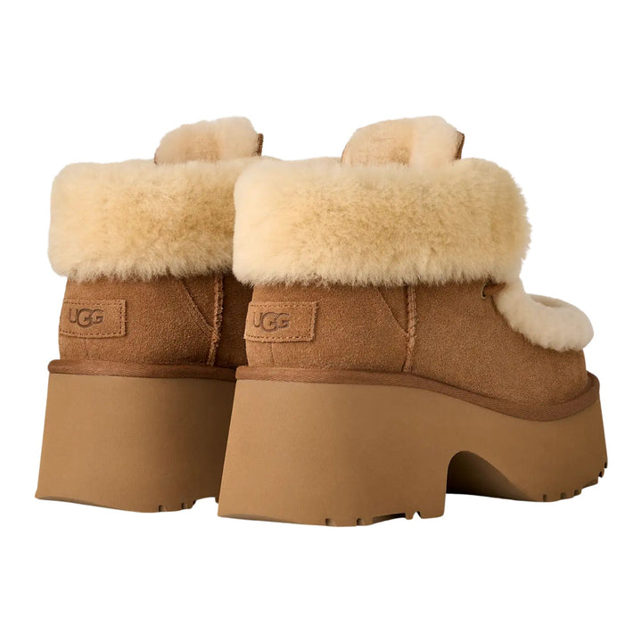 UGG Womens Lace Up Chestnut