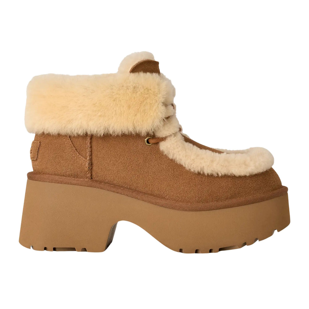 UGG Womens Lace Up Chestnut