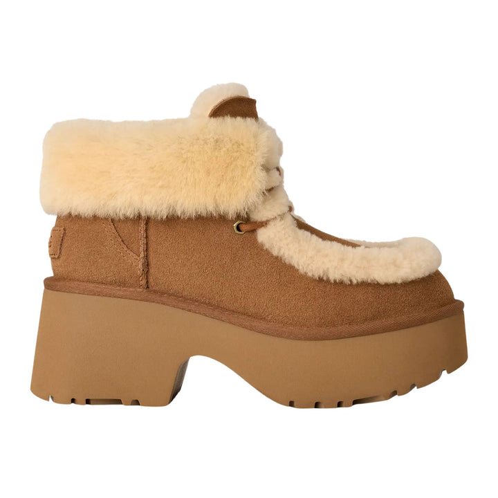 UGG Womens Lace Up Chestnut