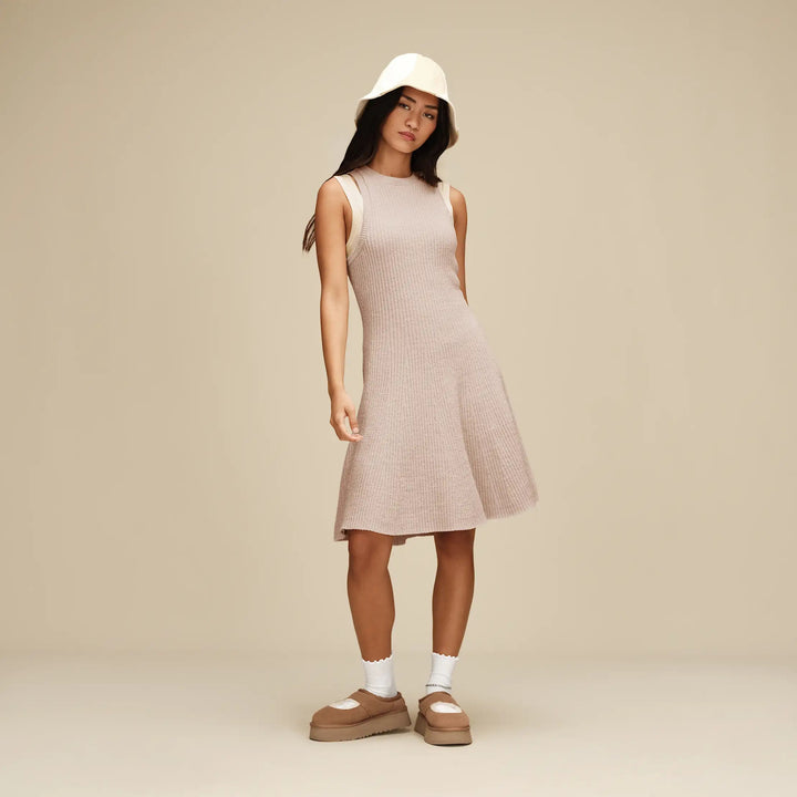 UGG Karsyn Lettuce Edge Quarter II White Socks
